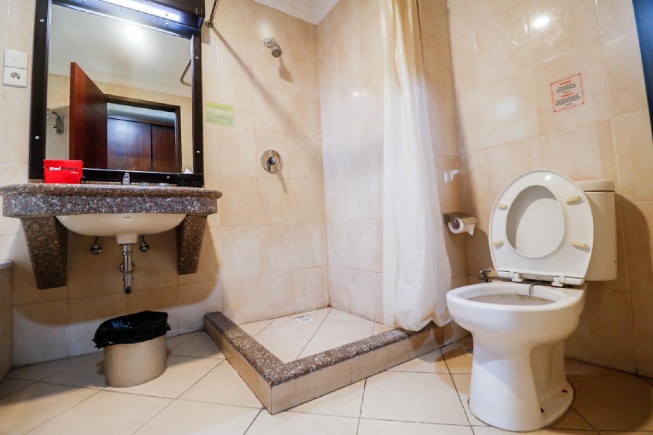 Reddoorz Premium @ Bukit Damai Indah Hotel Balikpapan  Eksteriør billede