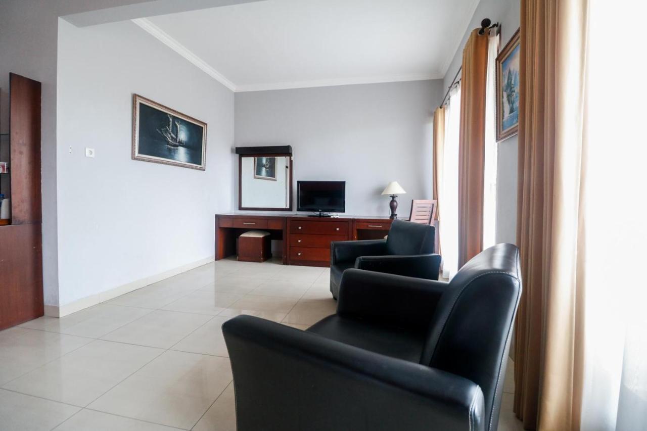 Reddoorz Premium @ Bukit Damai Indah Hotel Balikpapan  Eksteriør billede